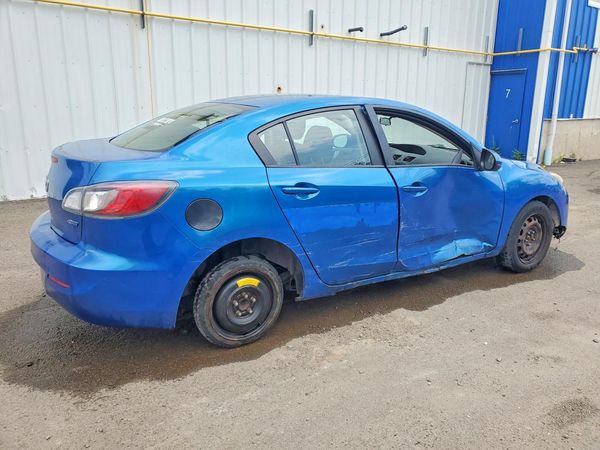 2013 MAZDA 3 Touring/GS