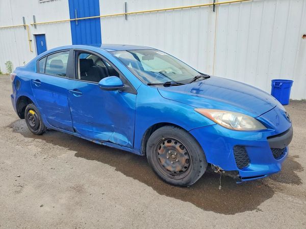 2013 MAZDA 3 Touring/GS