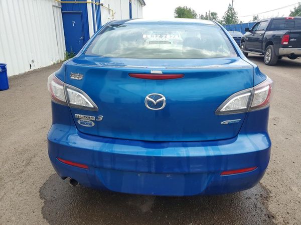 2013 MAZDA 3 Touring/GS