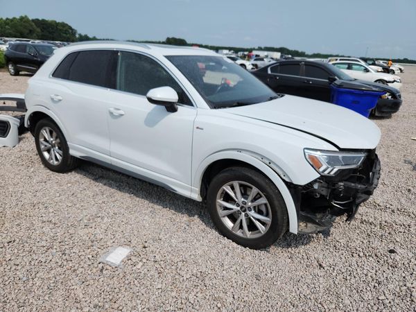 2023 AUDI Q3