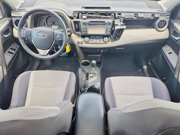 2015 TOYOTA RAV4
