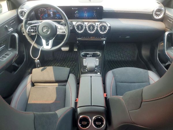 2022 MERCEDES-BENZ A