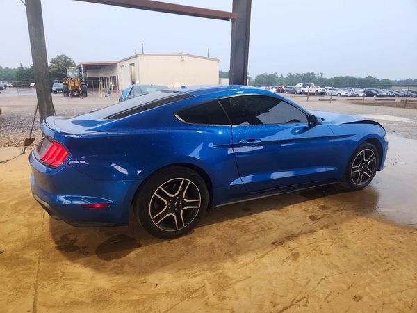 2019 FORD MUSTANG I4 Coupe