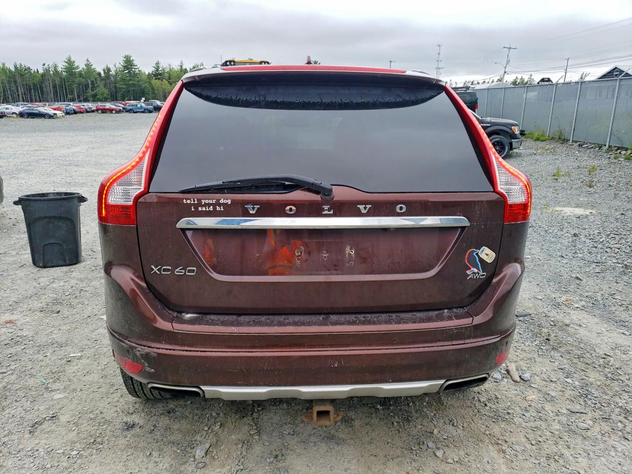 2015 VOLVO XC60 Premier+ (non R design)