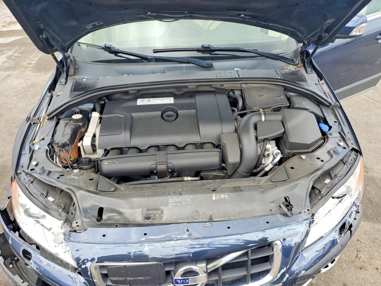 2013 VOLVO XC70
