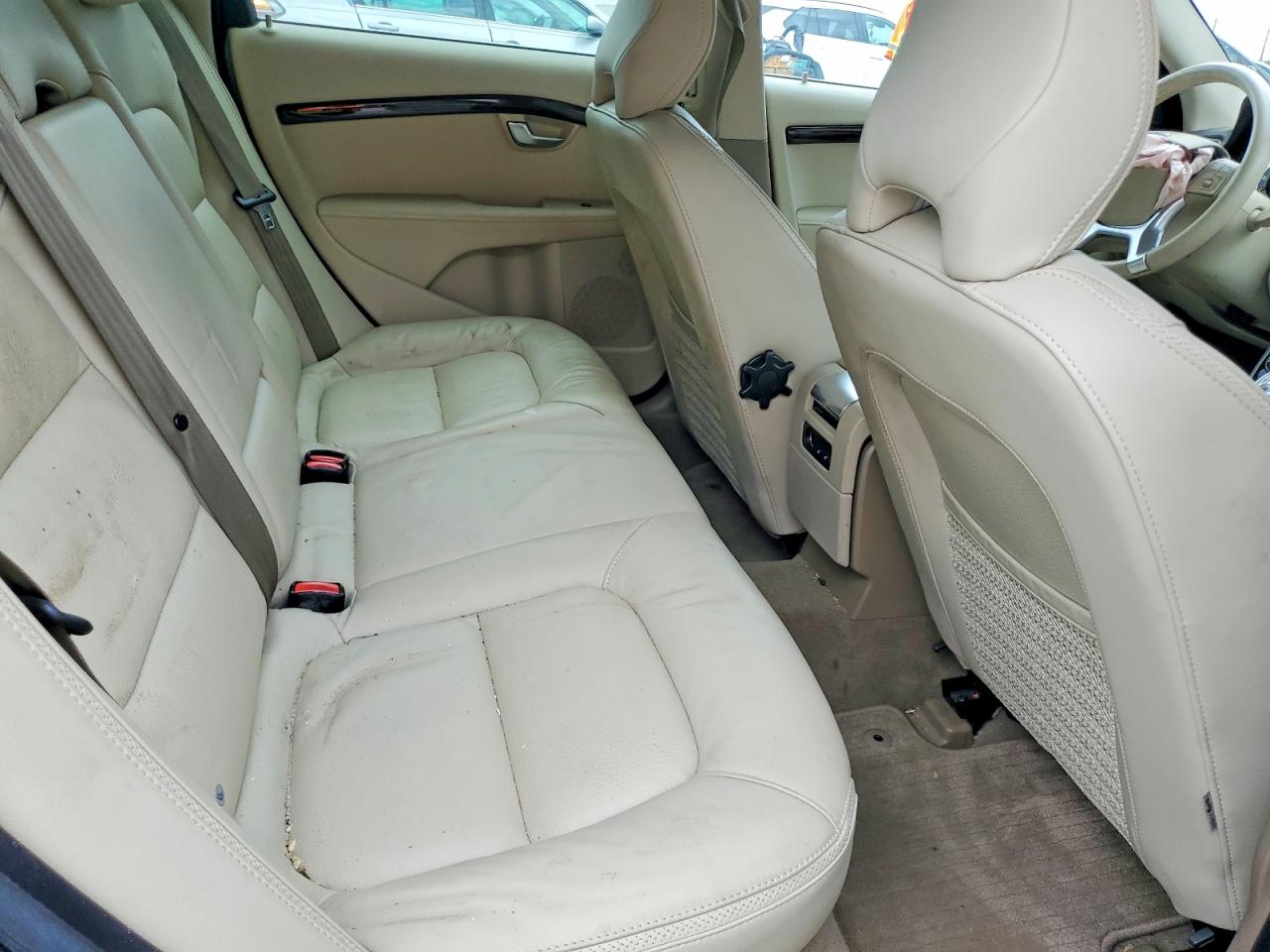 2013 VOLVO XC70