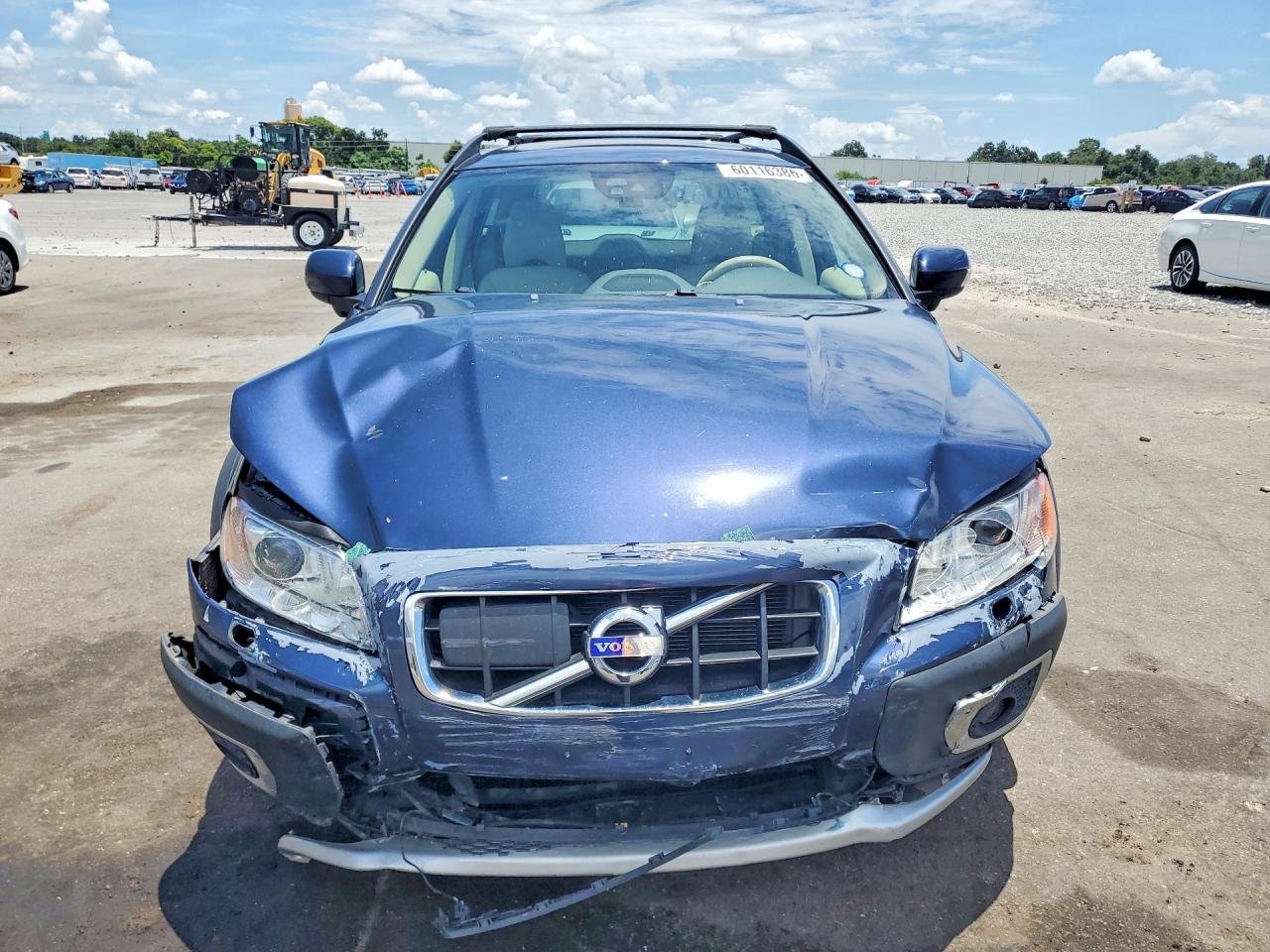 2013 VOLVO XC70