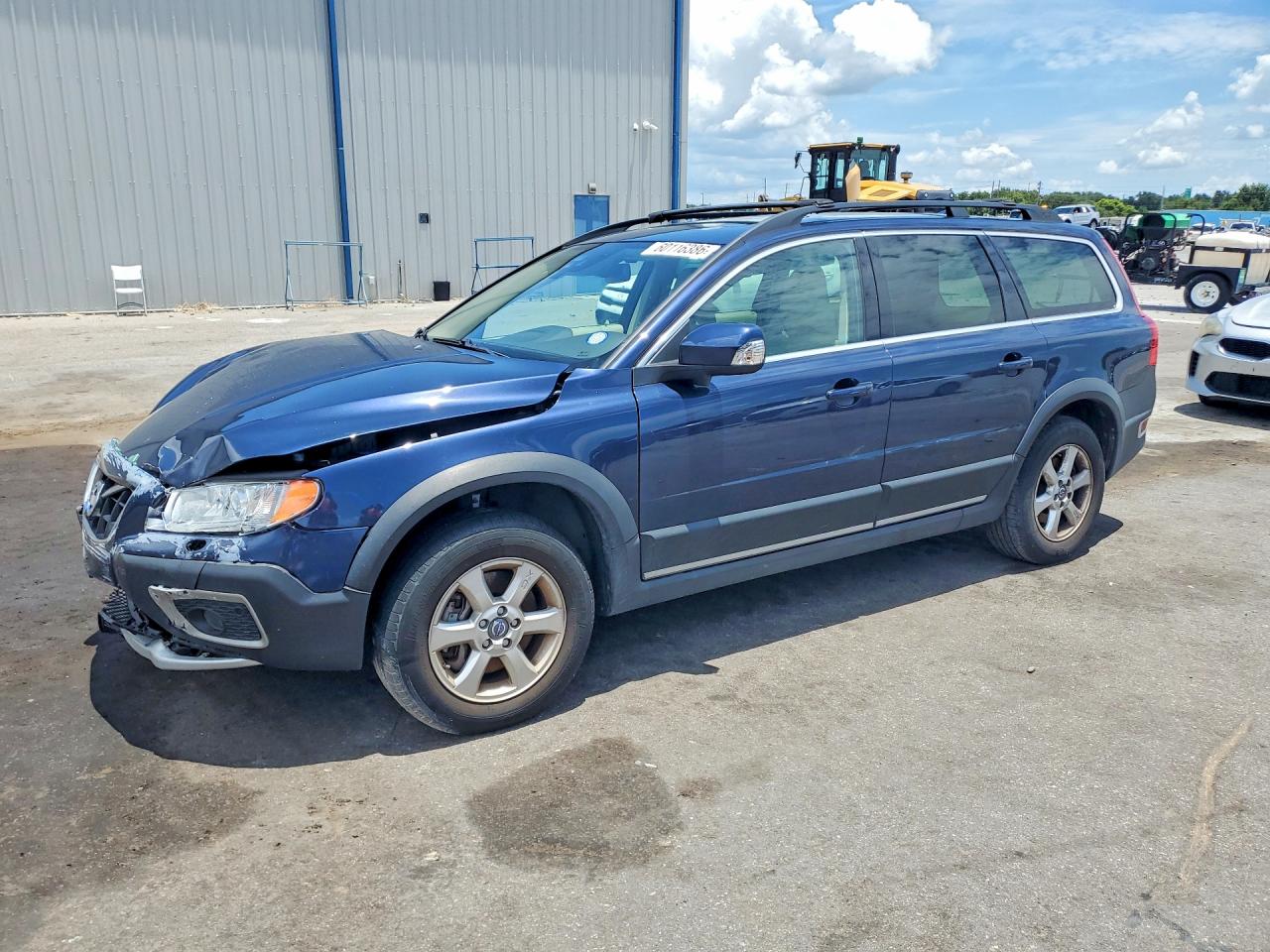 2013 VOLVO XC70