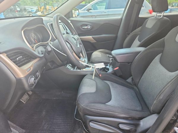 2018 JEEP CHEROKEE LATITUDE FWD