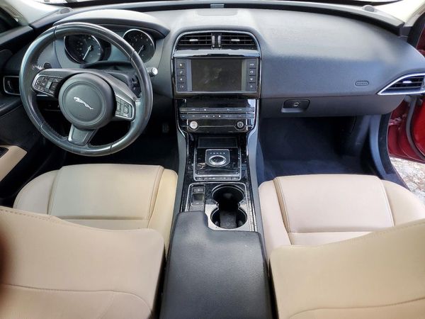 2017 JAGUAR XE