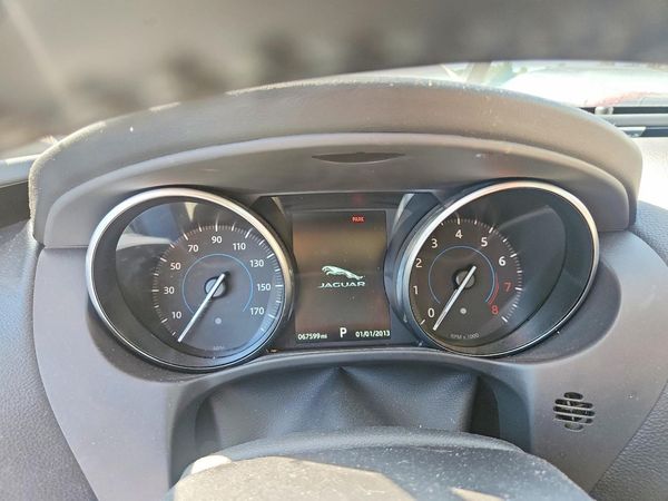 2017 JAGUAR XE