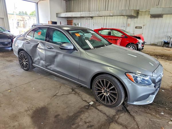 2016 MERCEDES-BENZ C C300