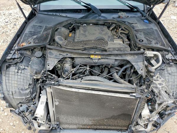 2018 MERCEDES-BENZ C C300