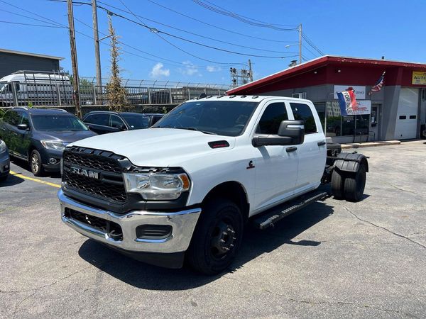 2023 RAM 3500 Crew Cab