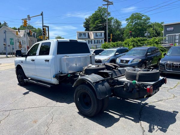 2023 RAM 3500 Crew Cab
