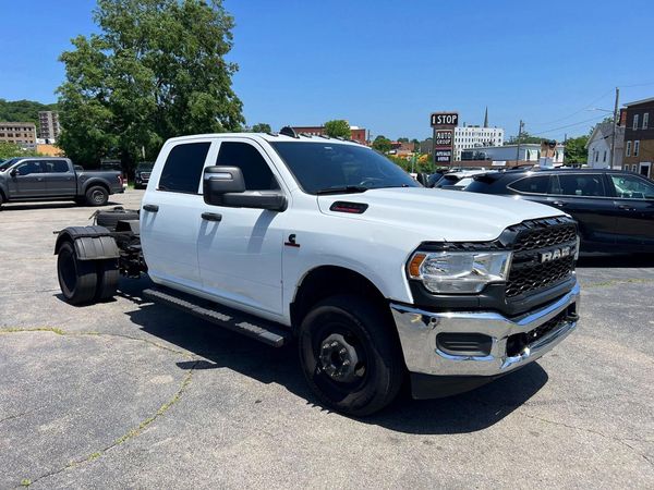 2023 RAM 3500 Crew Cab