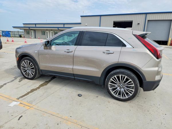 2024 CADILLAC XT4 Premium Luxury