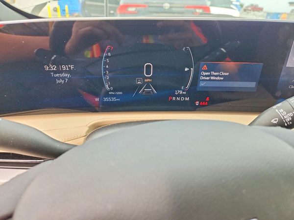 2024 CADILLAC XT4 Premium Luxury