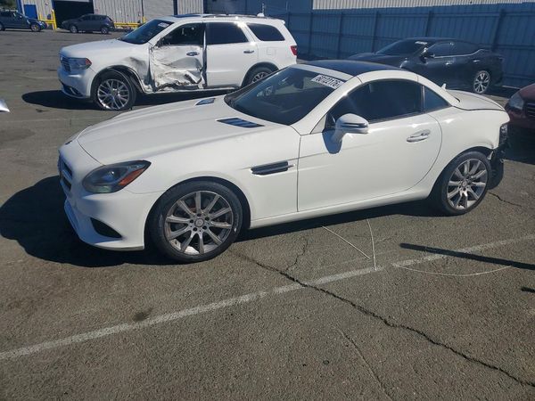 2017 MERCEDES-BENZ SLC SLC300