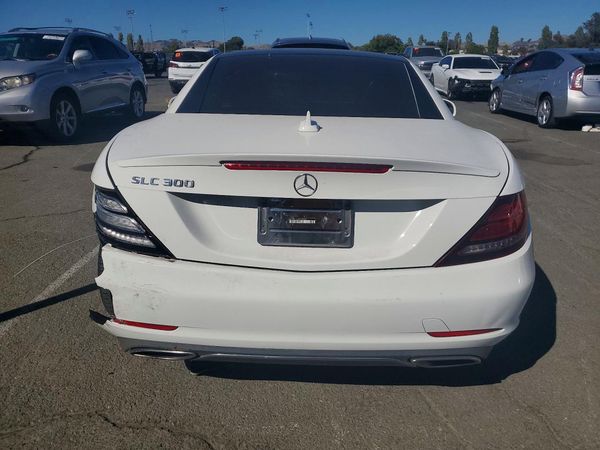 2017 MERCEDES-BENZ SLC SLC300