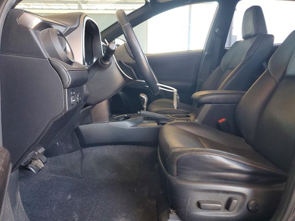 2017 TOYOTA RAV4 SE