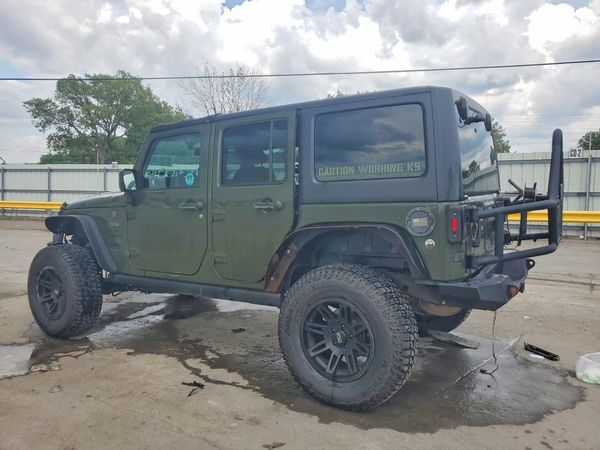 2016 JEEP WRANGLER UNLIMITED SAHARA 4X4