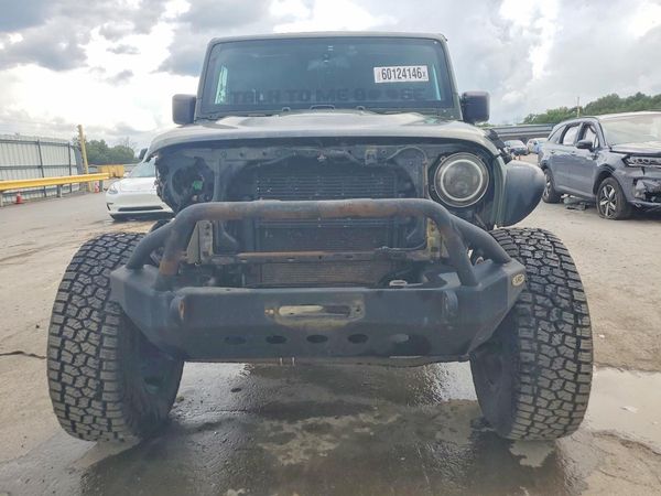 2016 JEEP WRANGLER UNLIMITED SAHARA 4X4