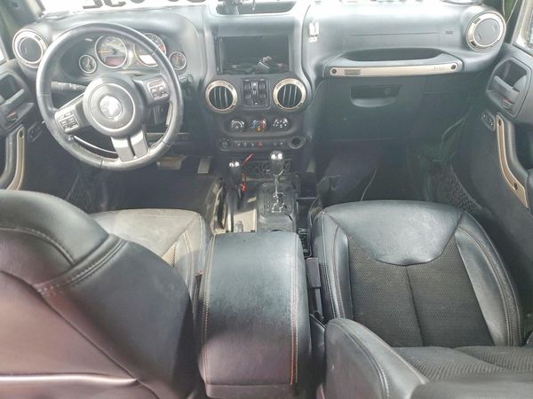 2016 JEEP WRANGLER UNLIMITED SAHARA 4X4