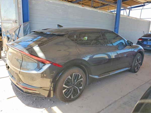 2023 KIA EV6