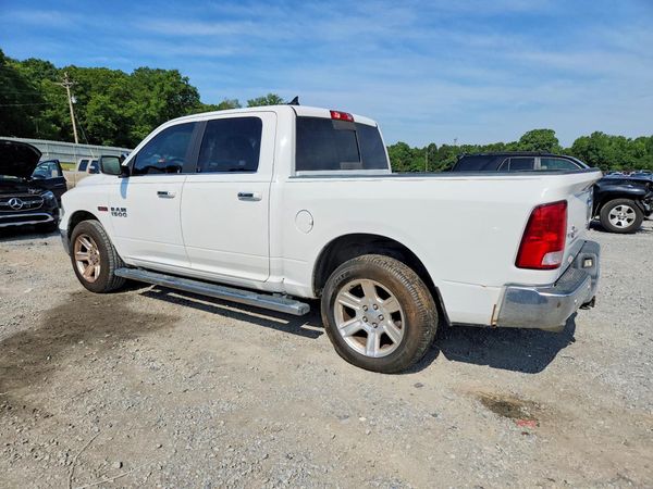 2018 RAM 1500 SLT