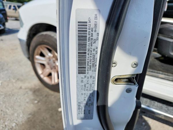 2018 RAM 1500 SLT