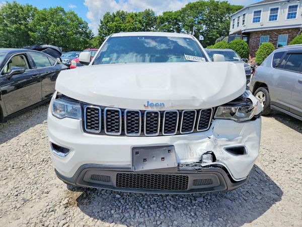 2017 JEEP GRAND CHEROKEE LAREDO 4X4