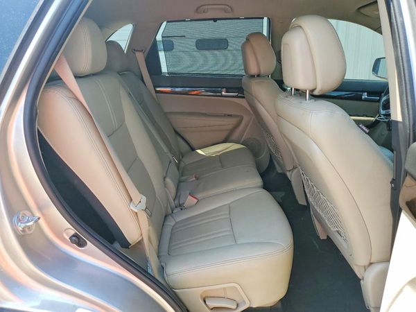 2014 KIA SORENTO