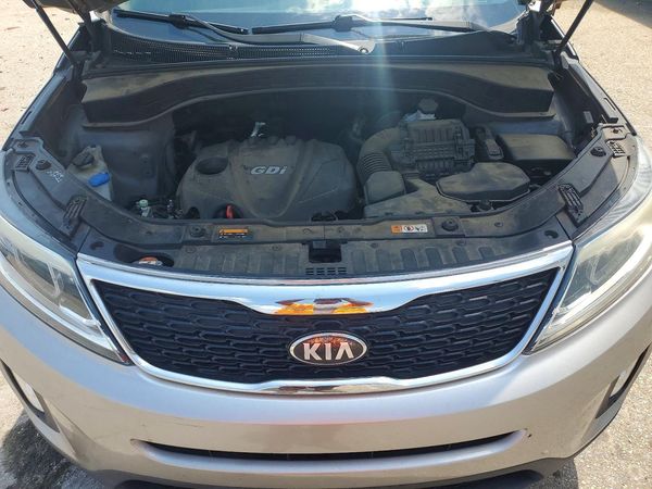 2014 KIA SORENTO