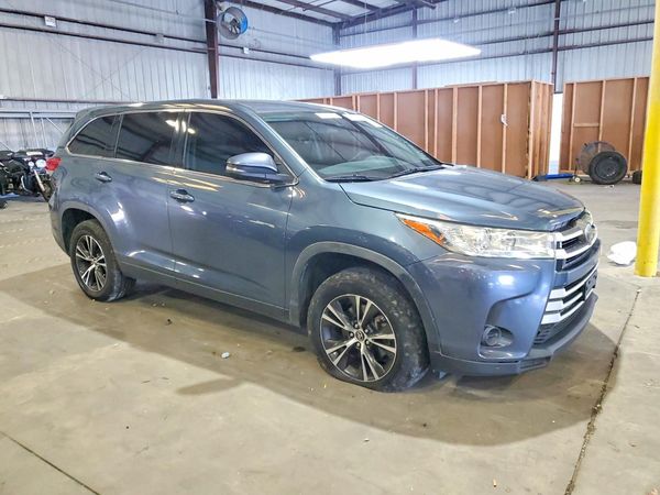 2019 TOYOTA HIGHLANDER LE/LE Plus