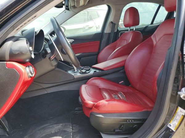 2019 ALFA ROMEO GIULIA TI RWD
