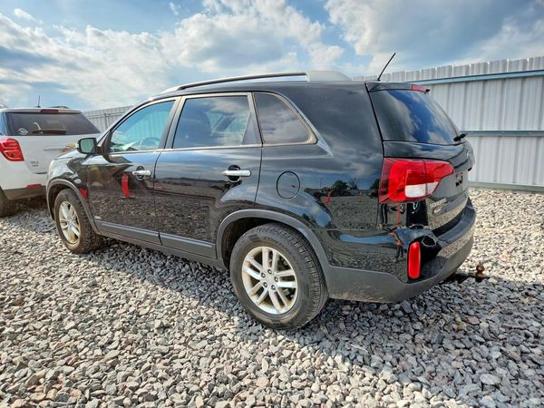 2015 KIA SORENTO GL