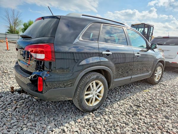 2015 KIA SORENTO GL