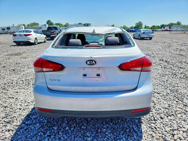 2017 KIA FORTE LX Base