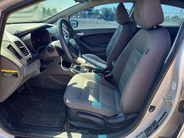 2017 KIA FORTE LX Base