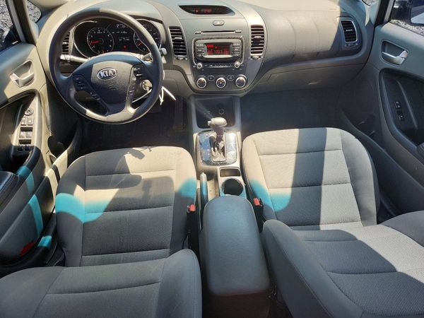 2017 KIA FORTE LX Base