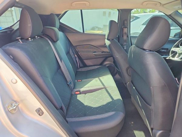 2019 NISSAN KICKS