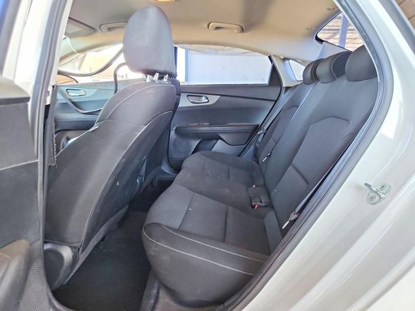 2021 KIA FORTE FE, LXS