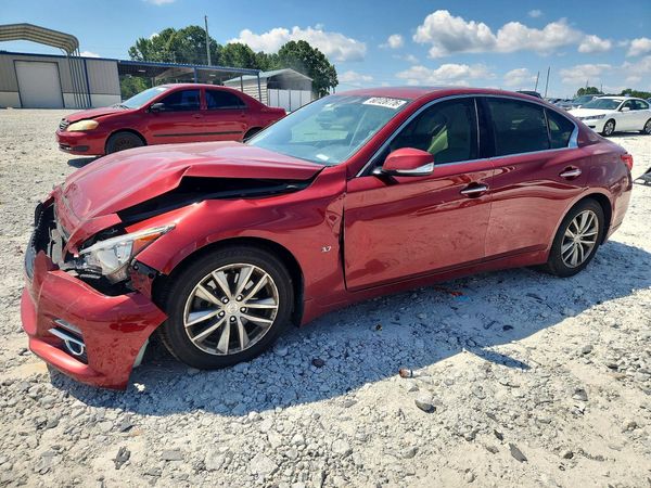 2015 INFINITI Q50
