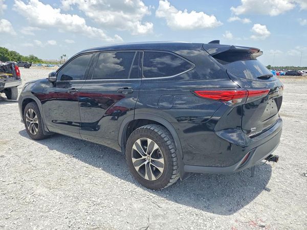 2021 TOYOTA HIGHLANDER XLE Nav