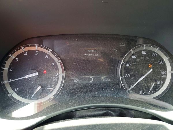 2021 TOYOTA HIGHLANDER XLE Nav