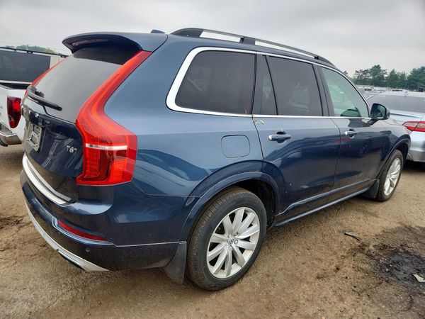 2019 VOLVO XC90