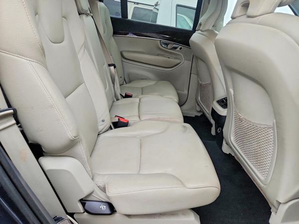 2019 VOLVO XC90