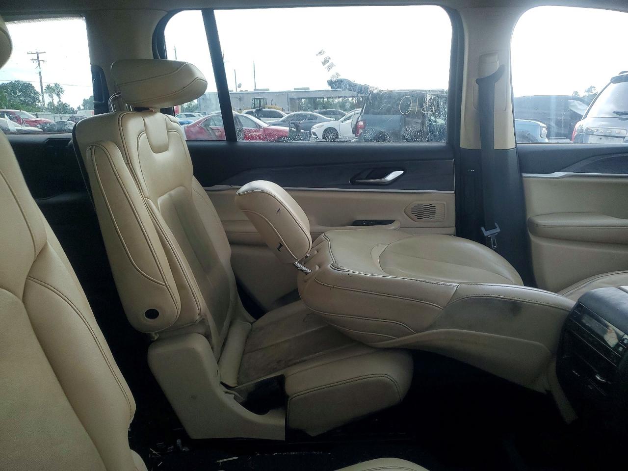 2022 JEEP GRAND CHEROKEE L LIMITED 4X2