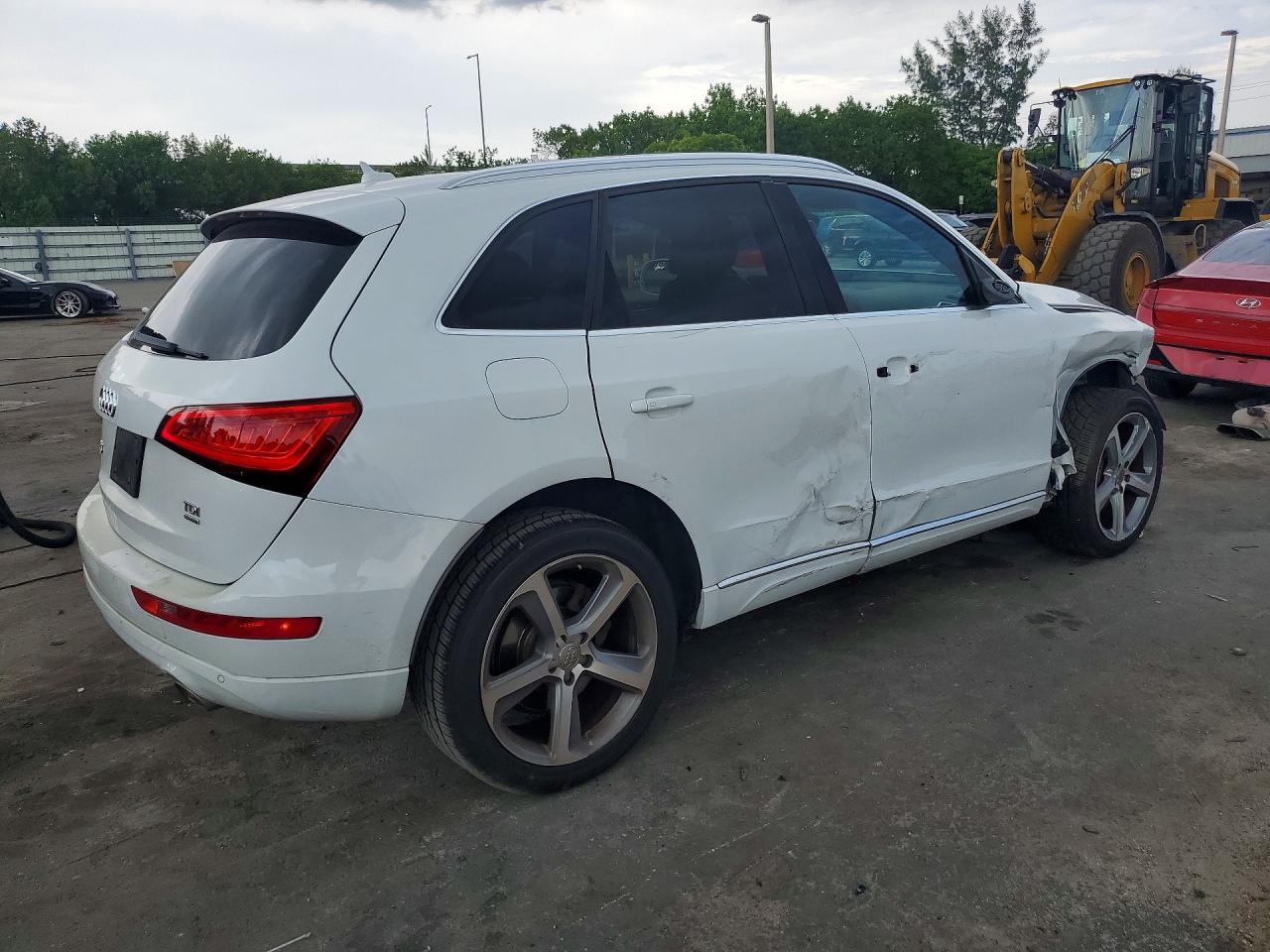 2014 AUDI Q5